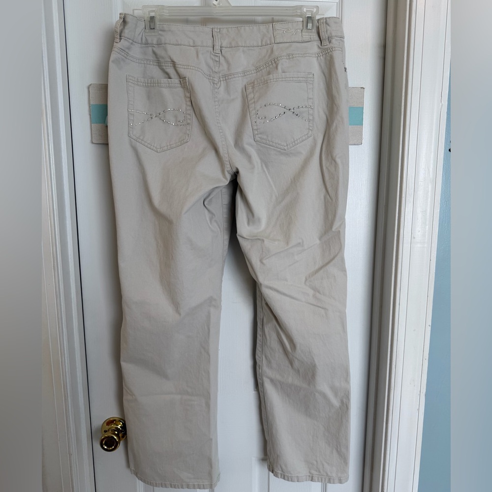 Chico’s Platinum Beige Cotton Stretch Jeans Sz 3 (16) - Picture 3 of 9